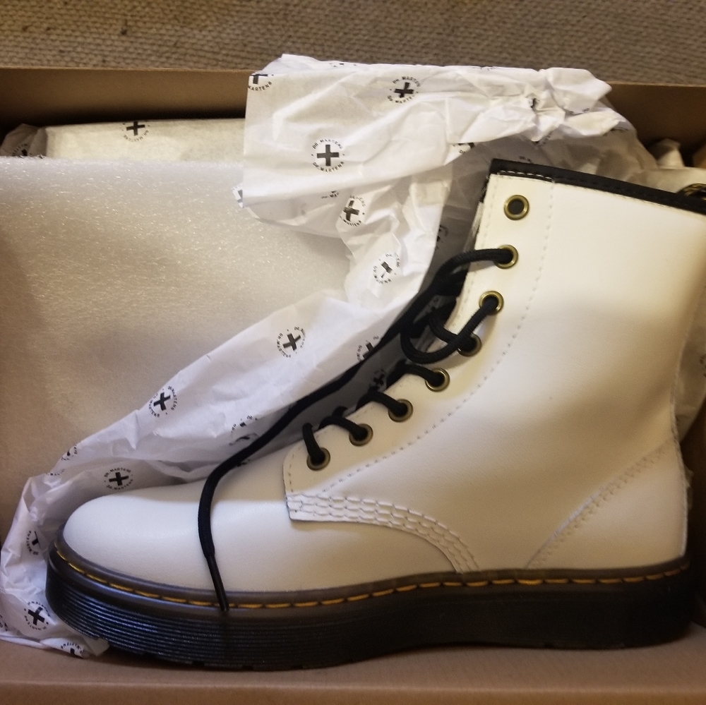 Brand New Doc Marten Zavala Boots